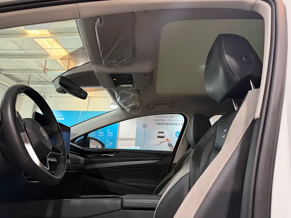 VOLKSWAGEN ID.7 VIZZION