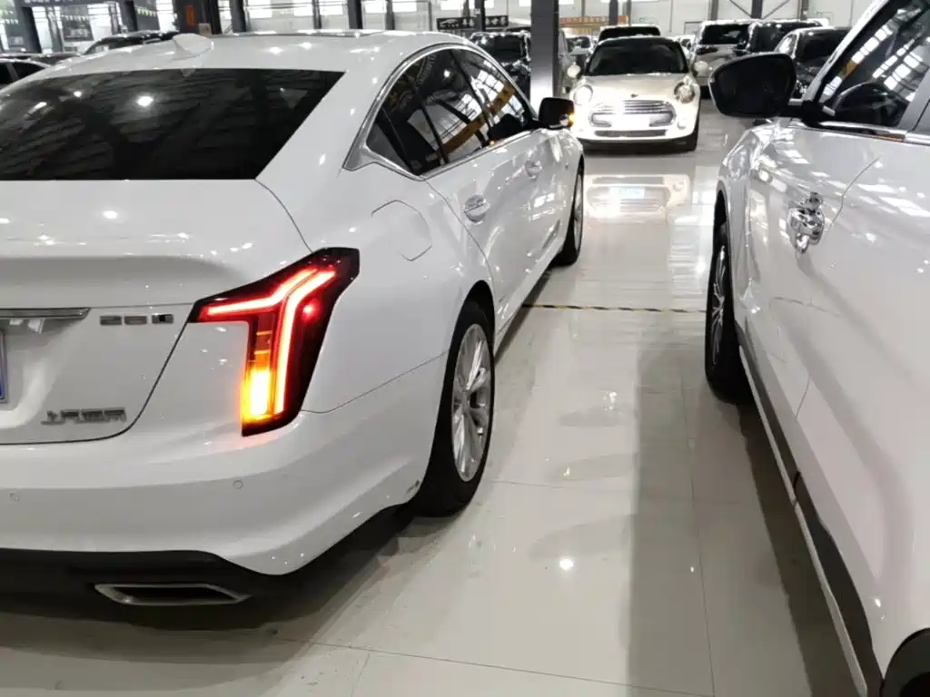 Cadillac CT5 — миниатюра 8