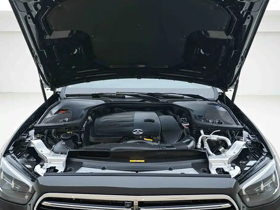Mercedes-Benz E-Class E 2023 E 300 L Fashion