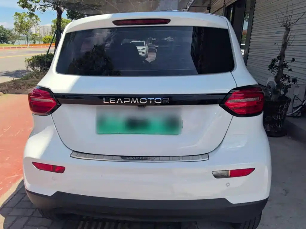 Leapmotor Leapmotor T03 — миниатюра 6