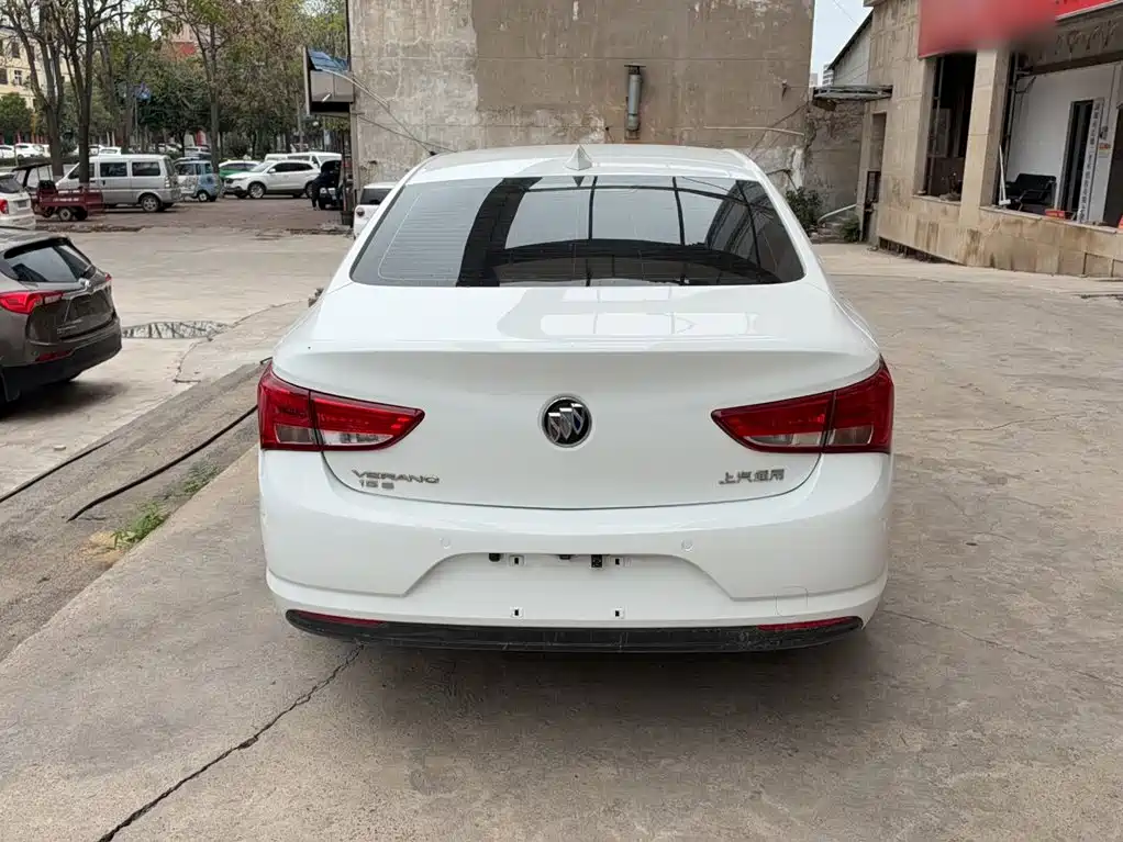 Buick Verano — миниатюра 8