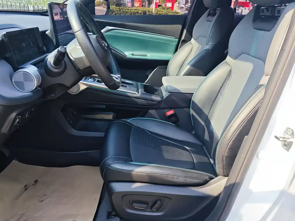 GAC Motor Shadow Cool — миниатюра 4