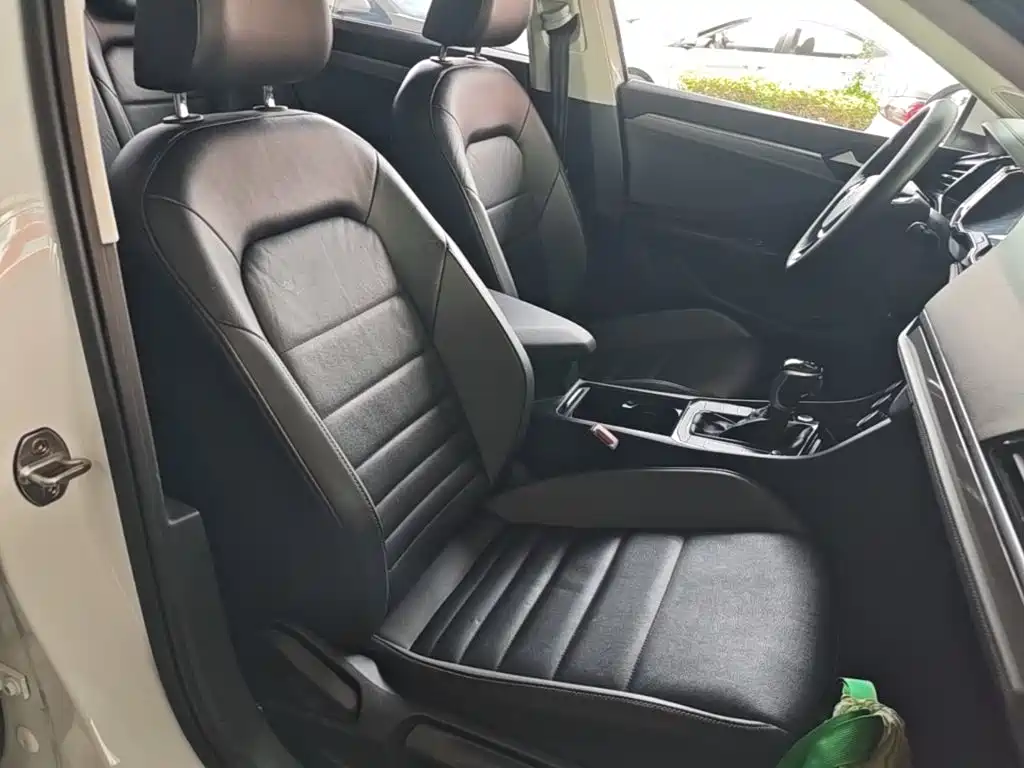 Volkswagen Sagitar — миниатюра 25