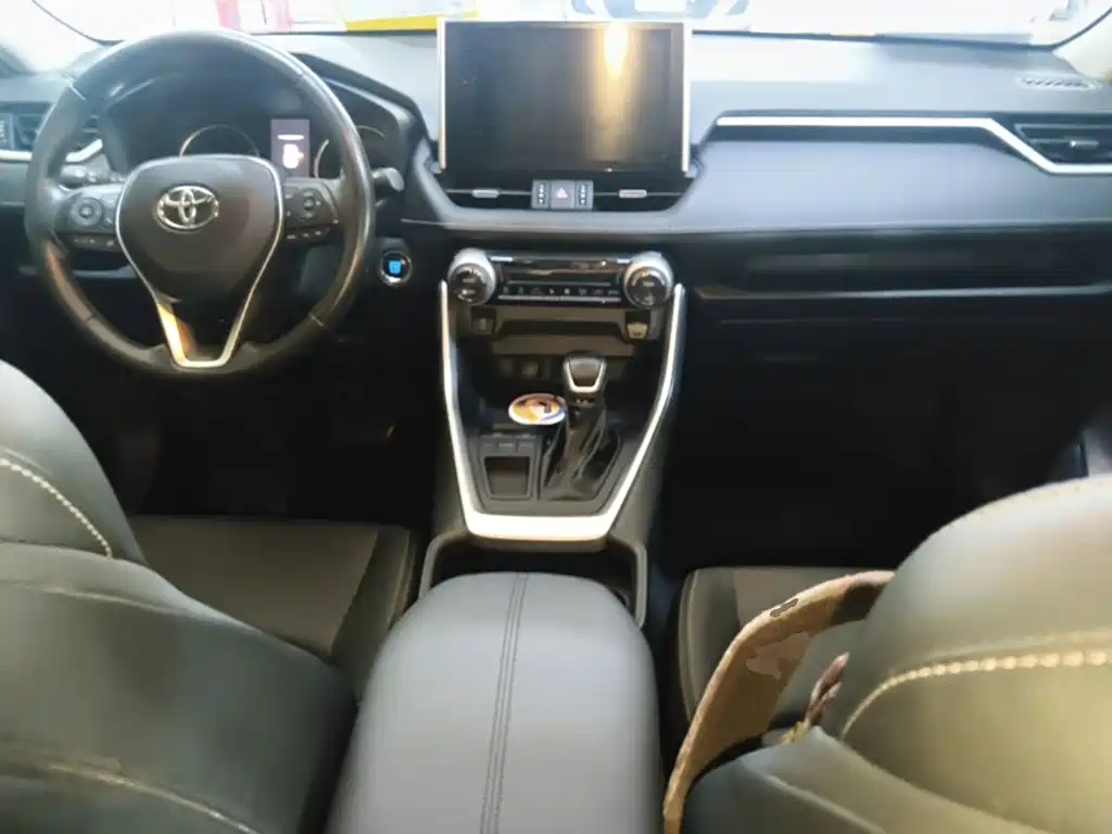 Toyota Wildlander — миниатюра 10