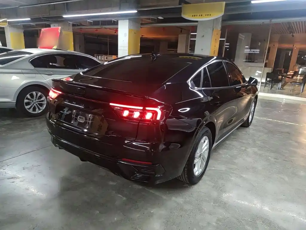 Ford Mondeo — миниатюра 7