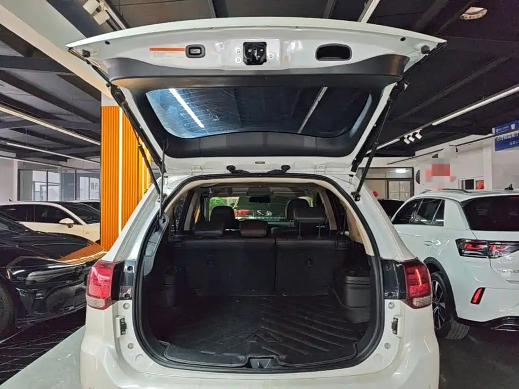 Mitsubishi Outlander — миниатюра 19