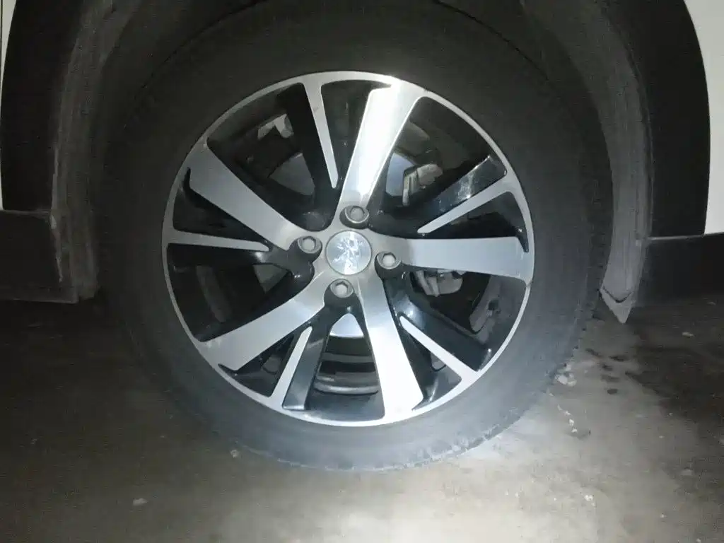 Peugeot 2008 — миниатюра 25