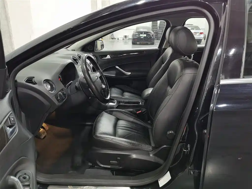 Ford Mondeo - 2011 2.0L GTDi200 Luxury