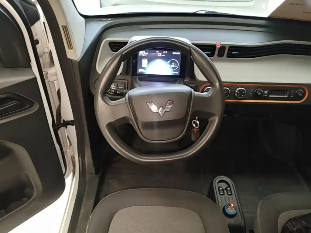 Wuling MINIEV — миниатюра 11