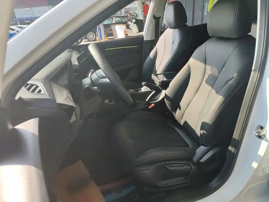 Roewe i5 — миниатюра 15