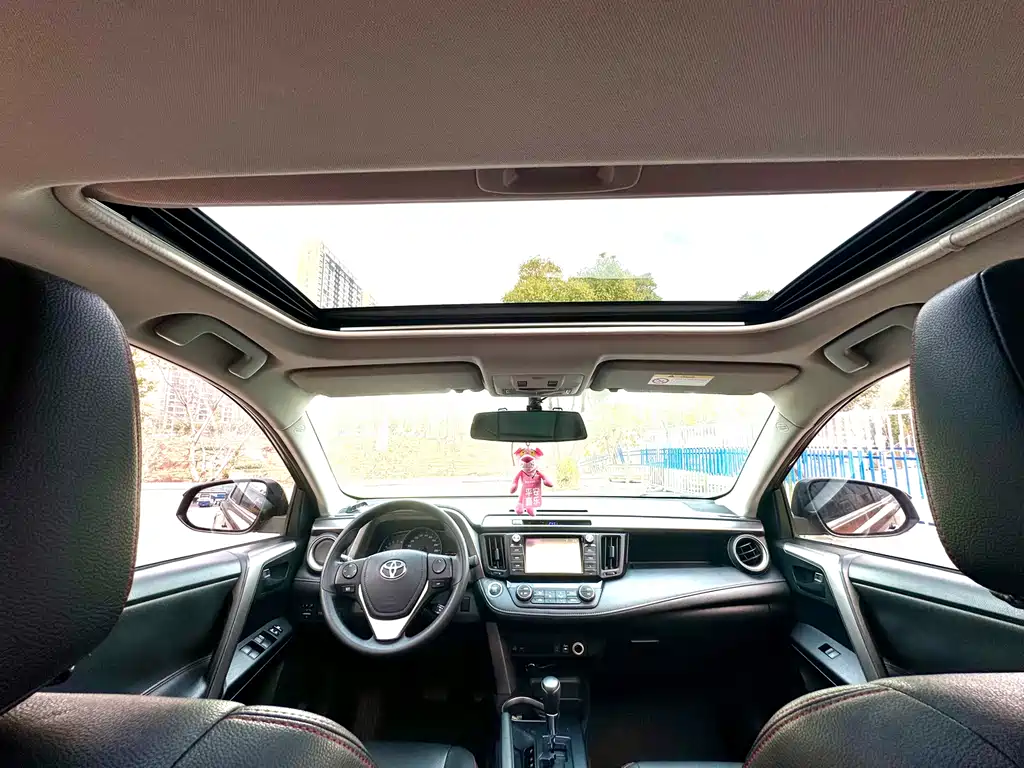 TOYOTA RAV4 RONGFANG