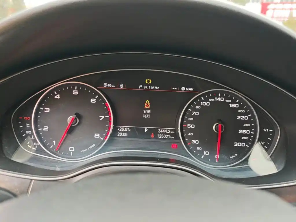 Audi A6L — миниатюра 12