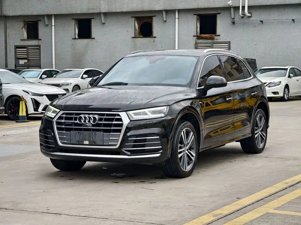 Audi Q5L 2020