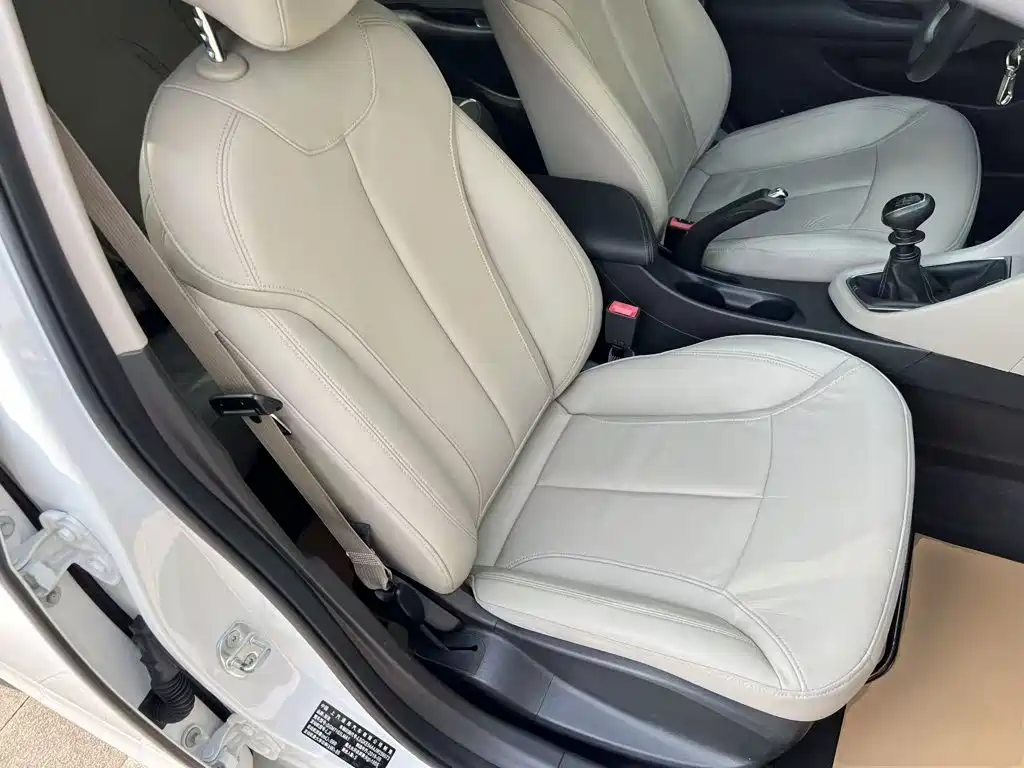 Buick Excelle — миниатюра 25