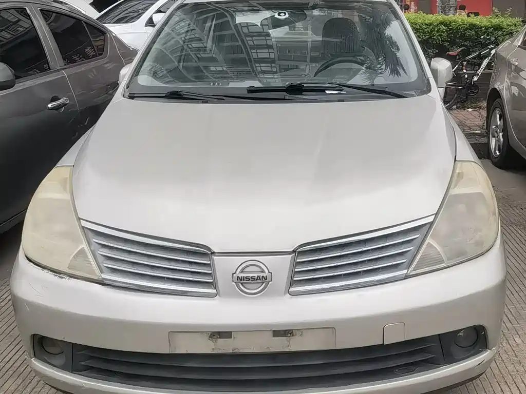 Nissan Tiida 2006 1.6J MT