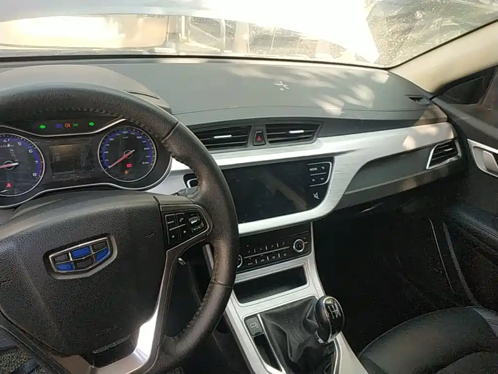 Geely Vision — миниатюра 10