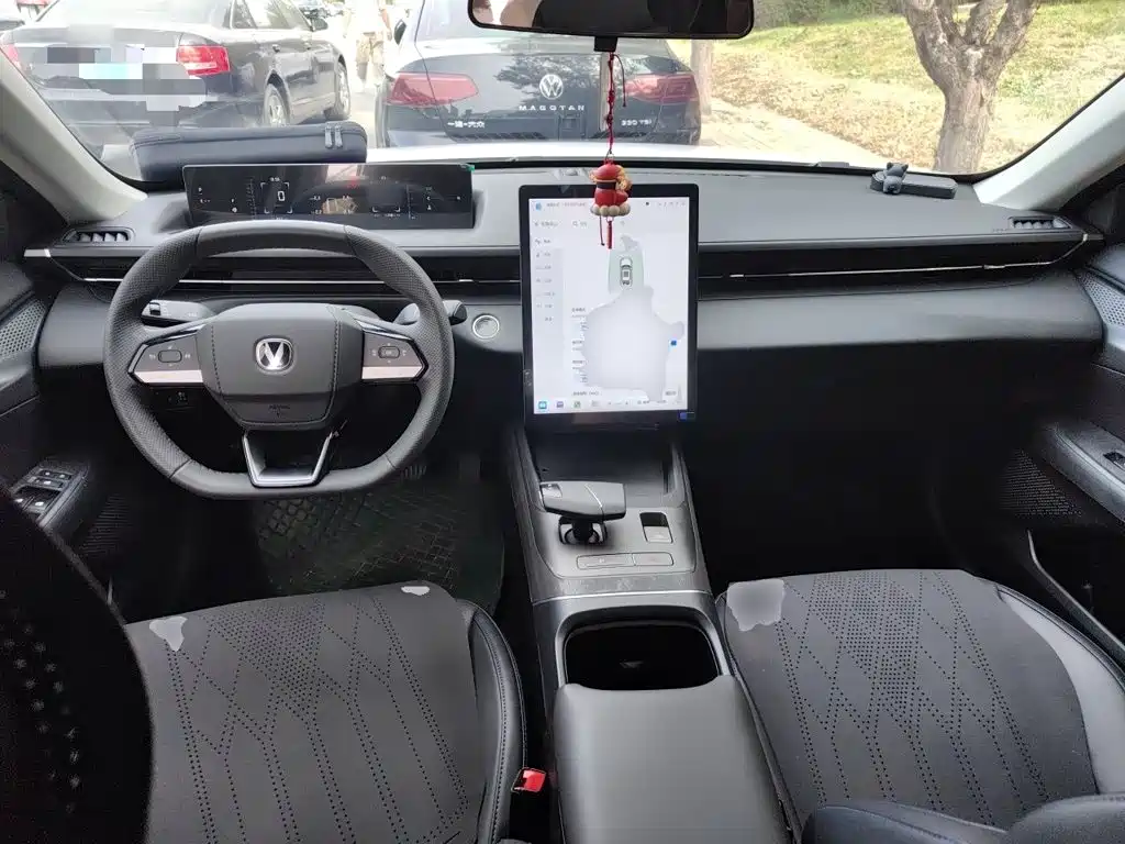 Changan Eado — миниатюра 5