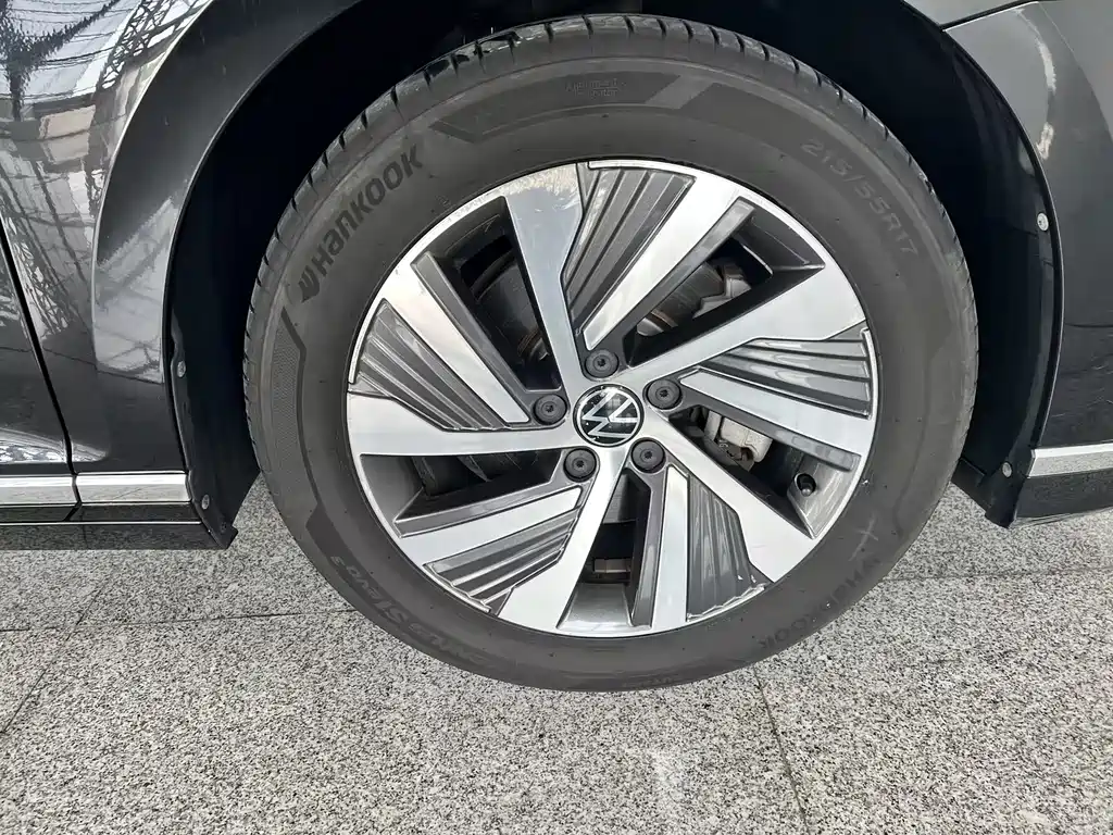 Volkswagen 迈腾 PHEV — миниатюра 13