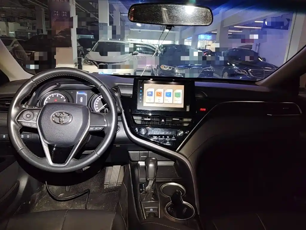 Toyota Camry — миниатюра 10