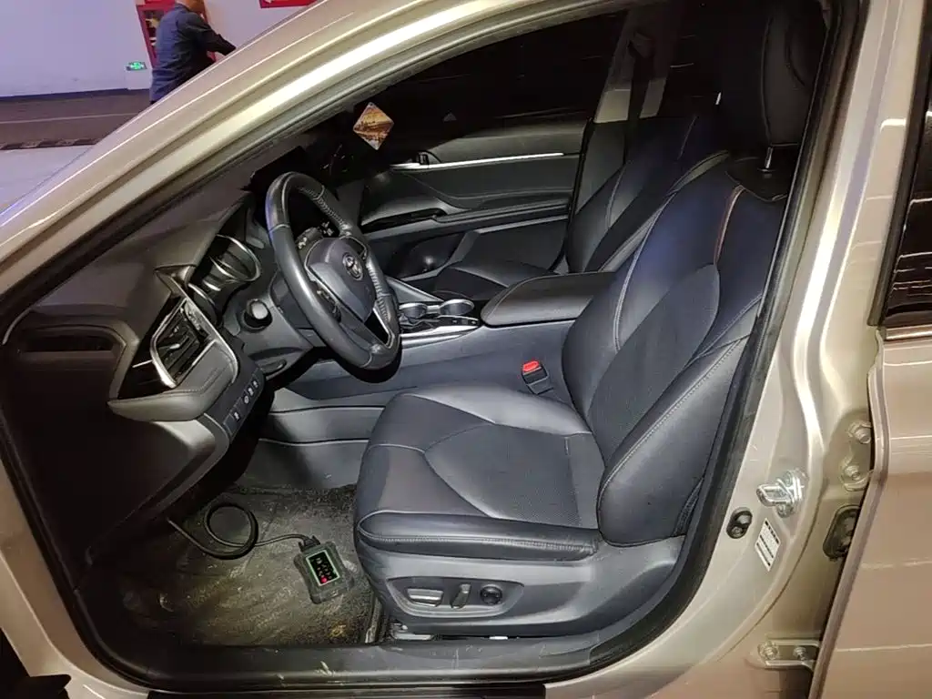 Toyota Camry — миниатюра 15