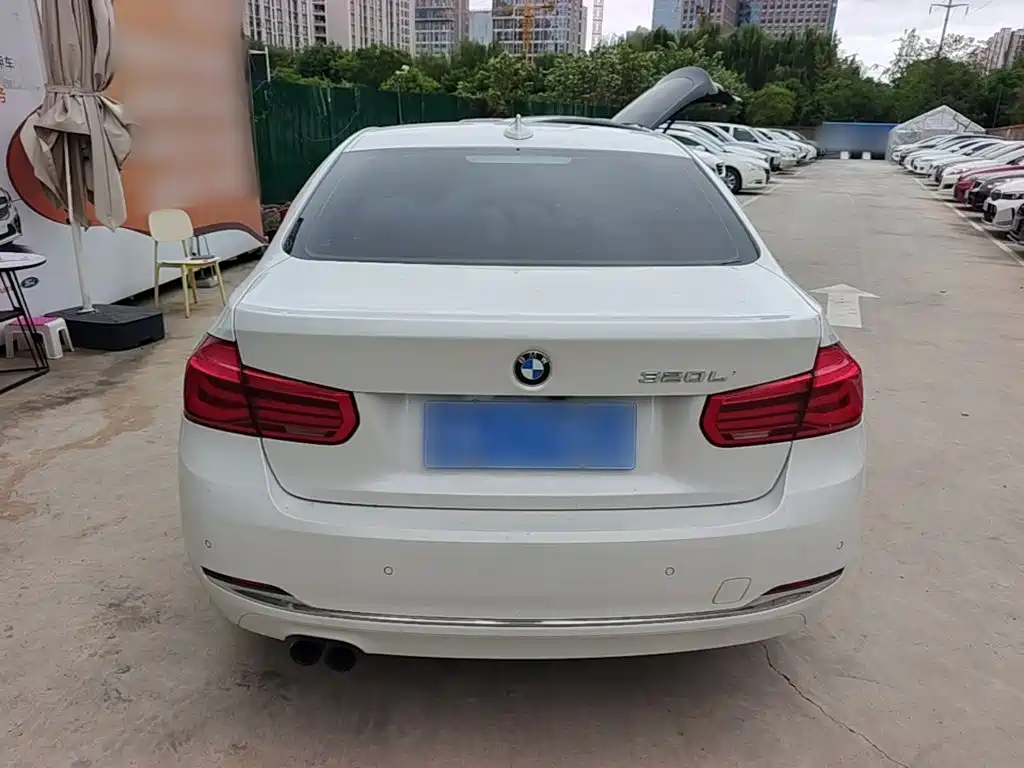 BMW 3 Series — миниатюра 6