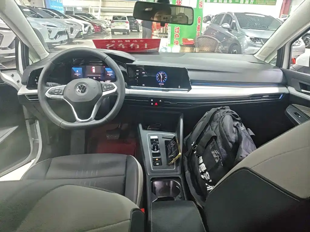 Volkswagen Golf — миниатюра 10