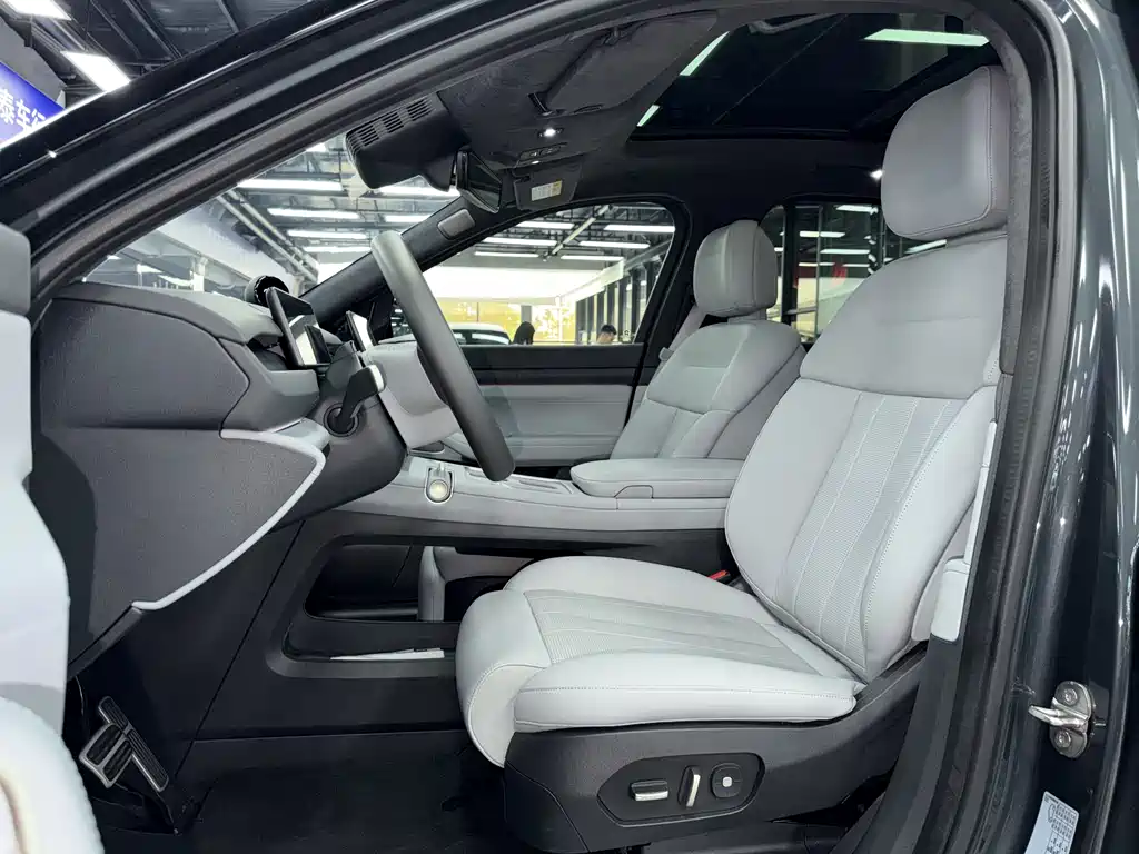 NIO ES8 2024 100kWh