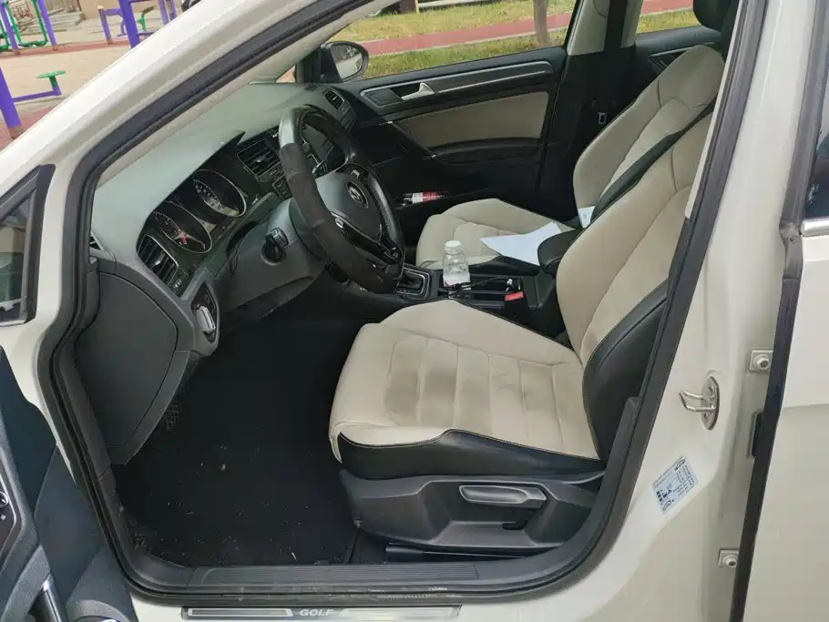 Volkswagen Golf — миниатюра 8