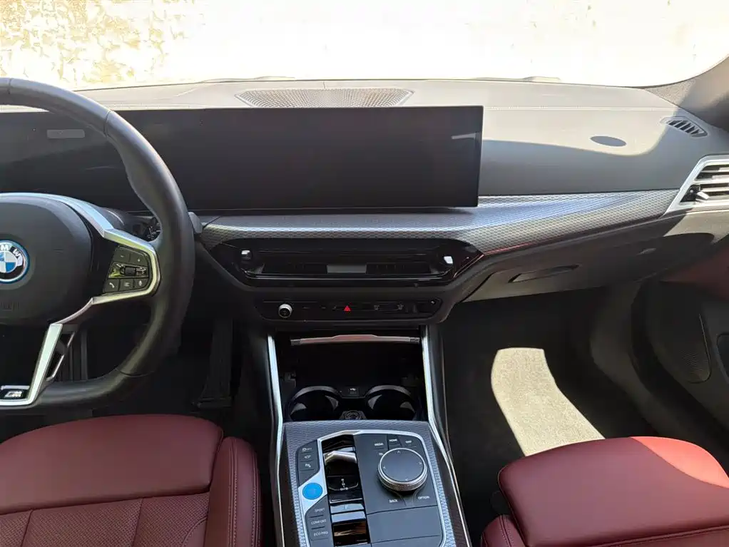 BMW i4 2025 eDrive40