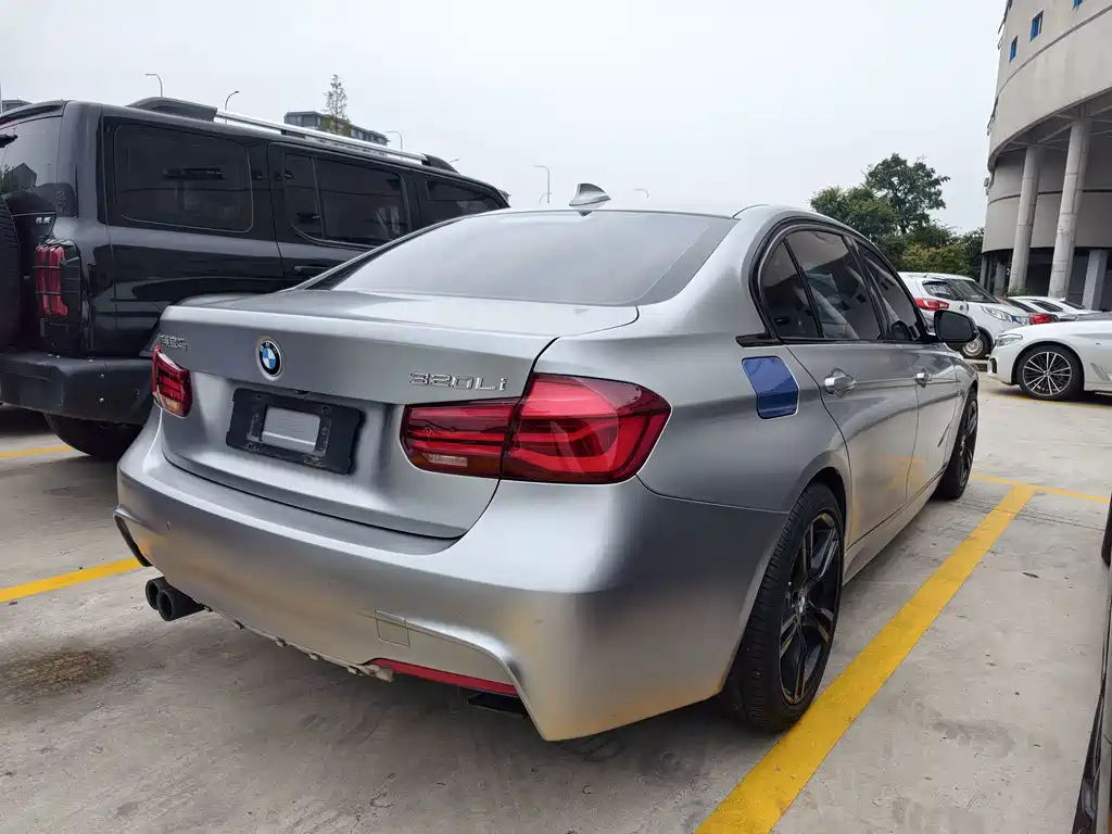 BMW 3 Series — миниатюра 13