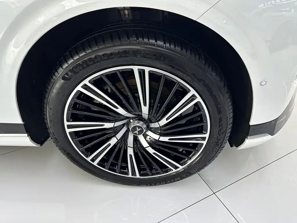 XPeng G9 — миниатюра 17
