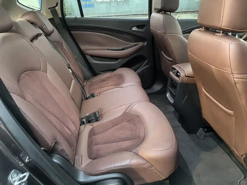 Buick Envision Plus — миниатюра 10