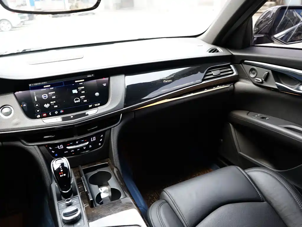 Cadillac CT6 — миниатюра 14