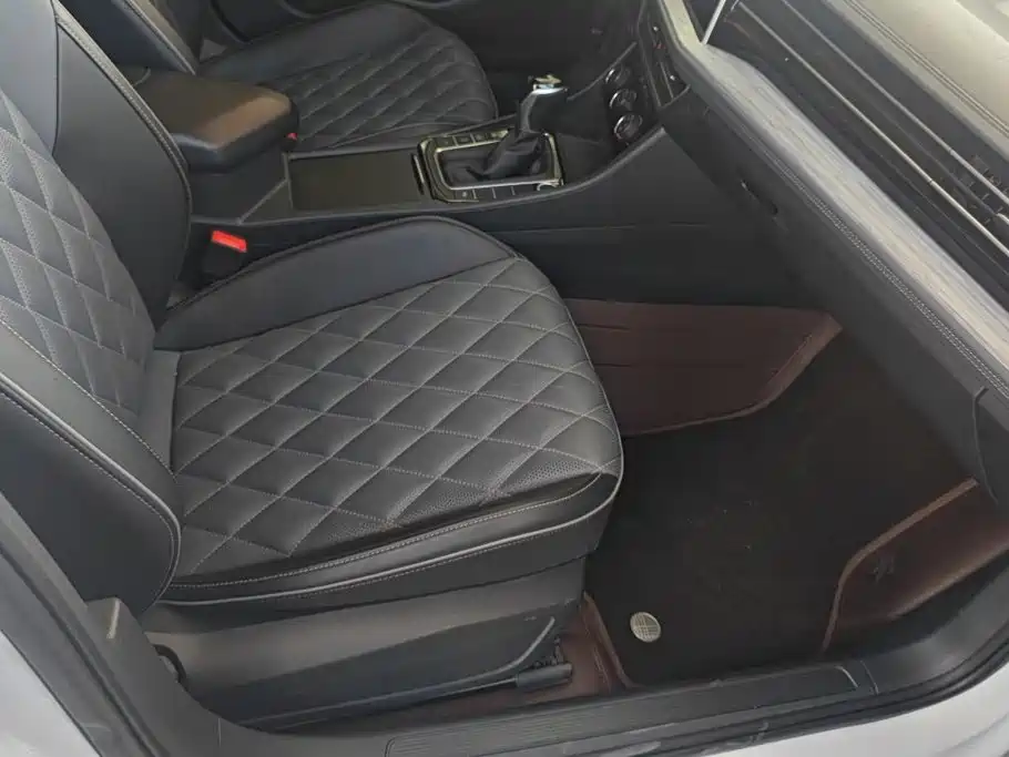 Volkswagen Sagitar — миниатюра 8