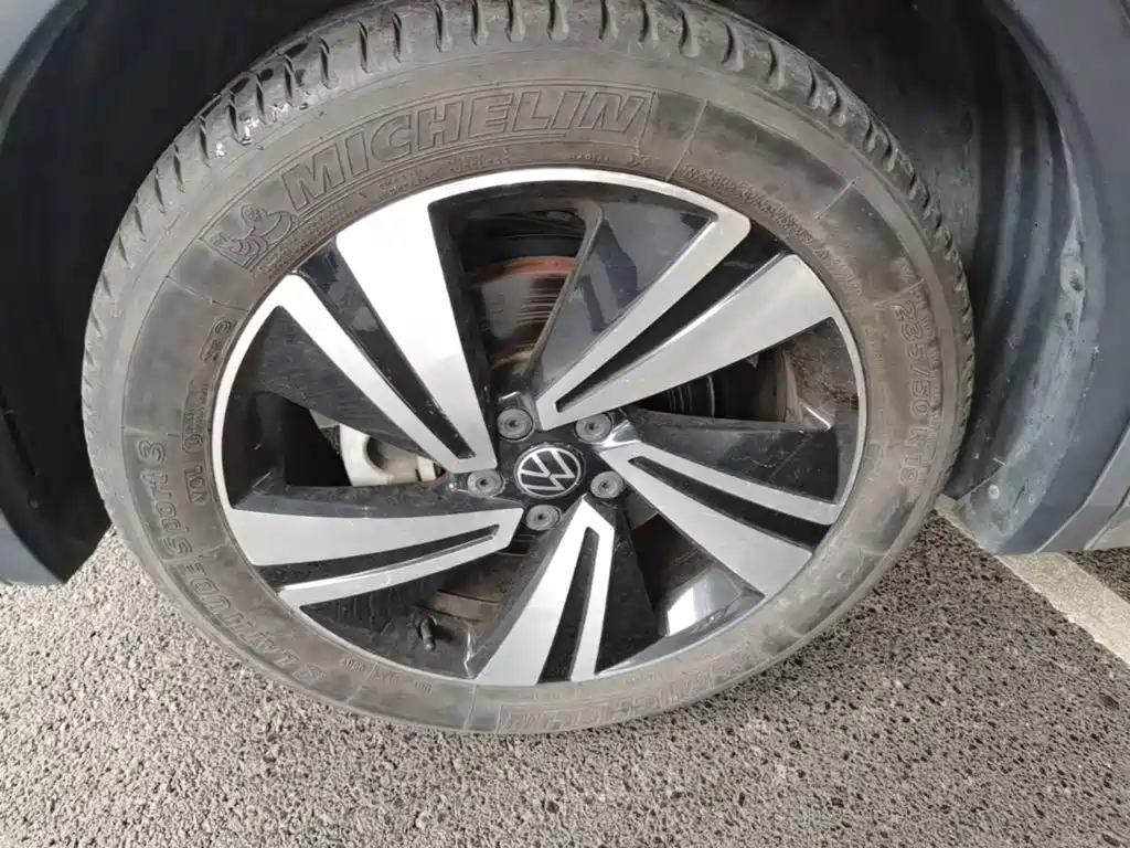 Volkswagen Tiguan X — миниатюра 23