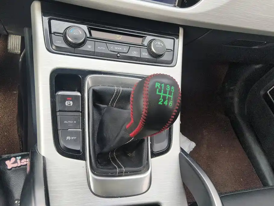 Geely Boyue — миниатюра 16