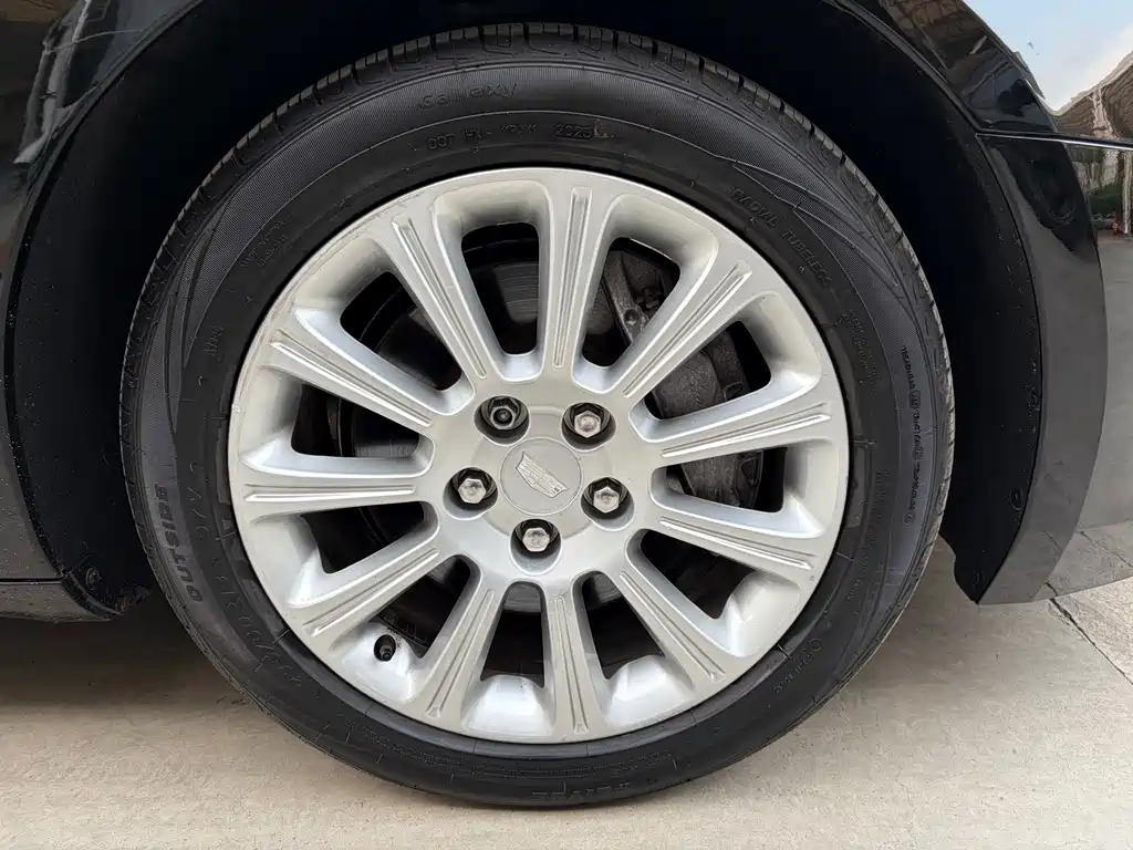 Cadillac XTS — миниатюра 12
