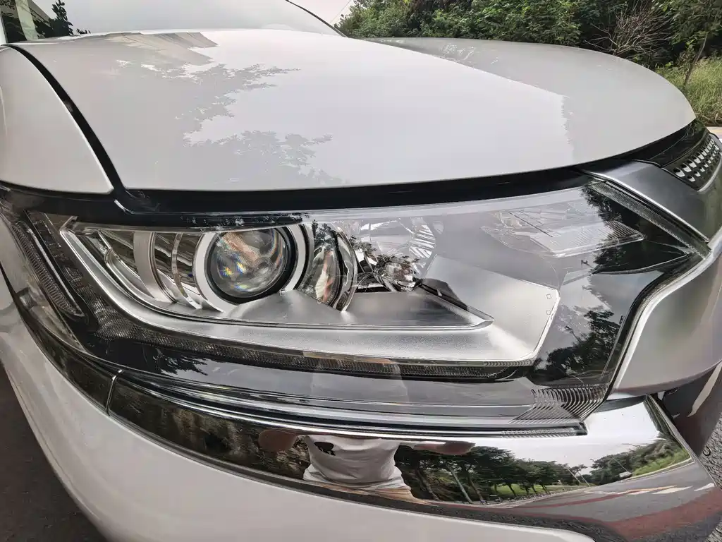 Mitsubishi Outlander — миниатюра 13
