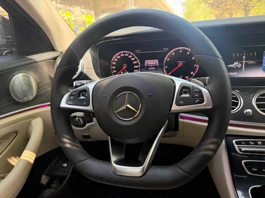 Mercedes-Benz E-Class E 2017 E 300 L Sport Fashion