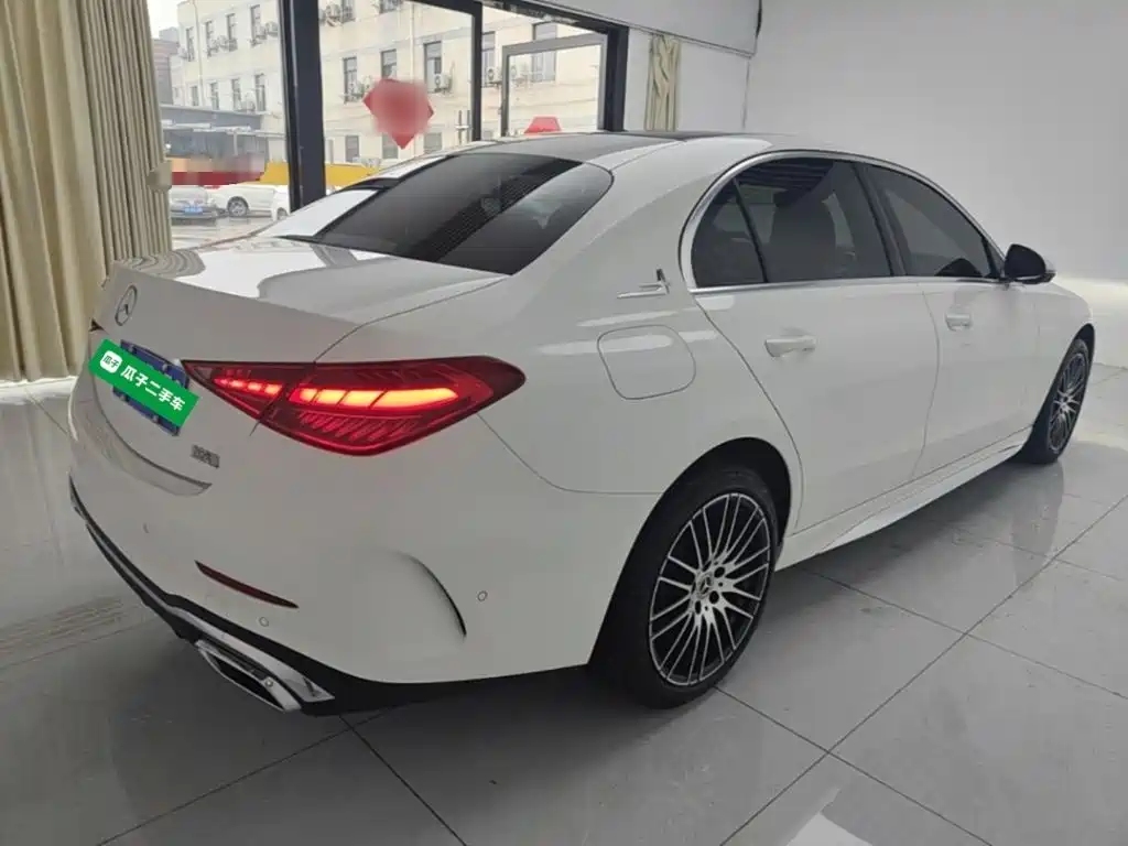Mercedes-Benz C-Class — миниатюра 7