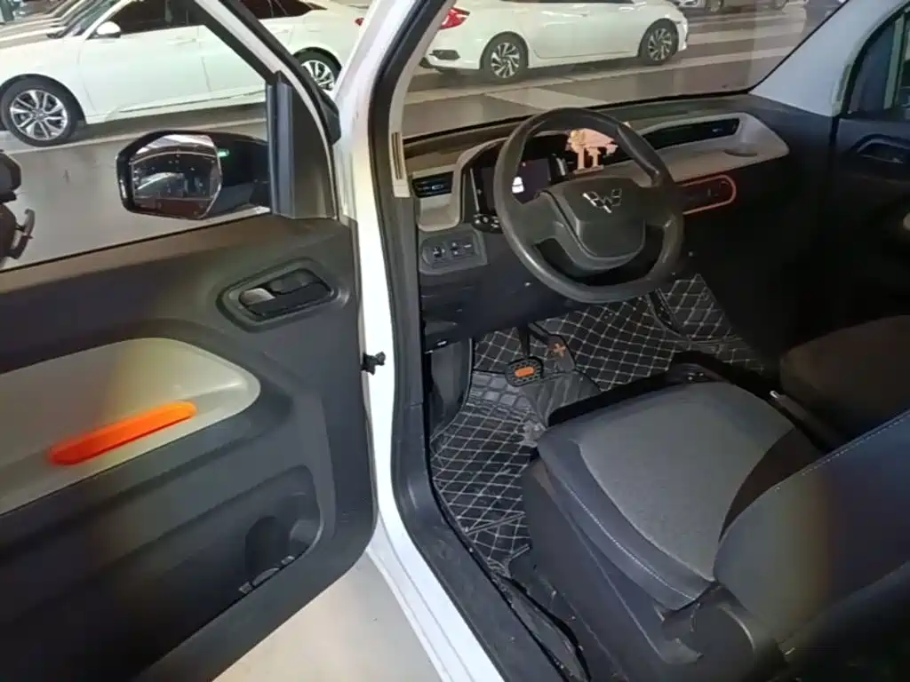 Wuling MINIEV — миниатюра 16
