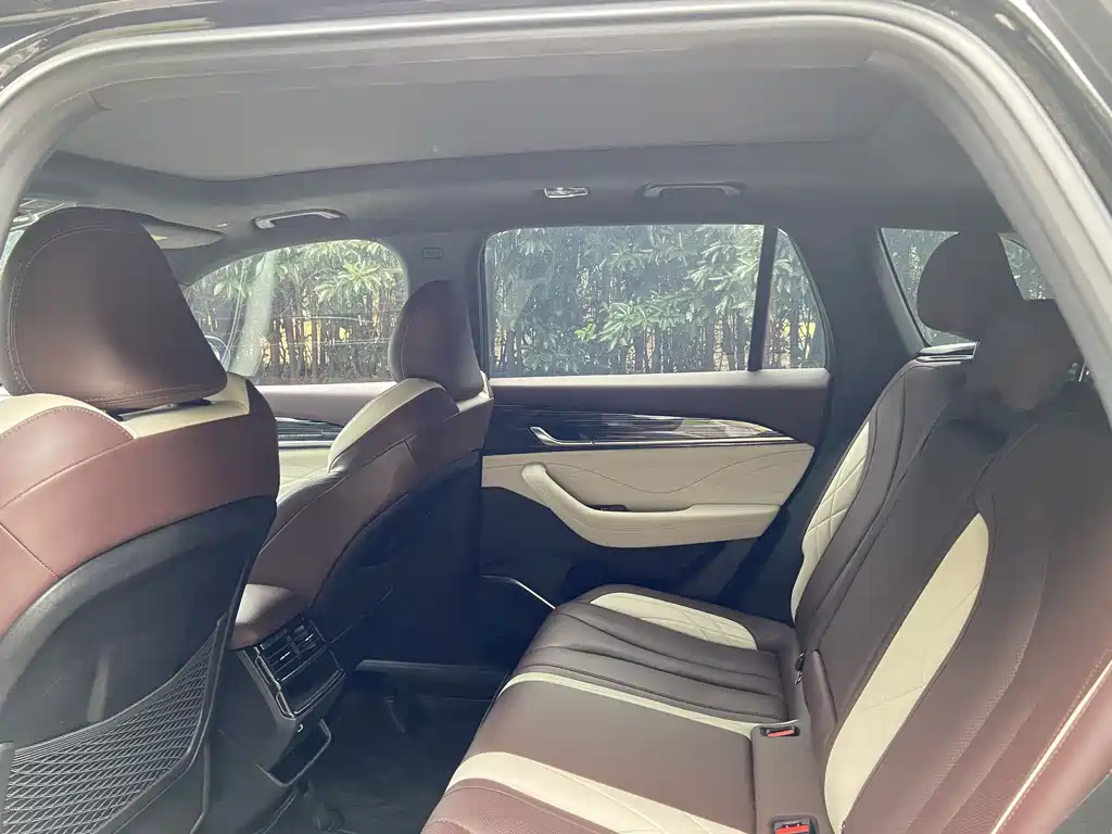 Geely Xingyue L — миниатюра 13