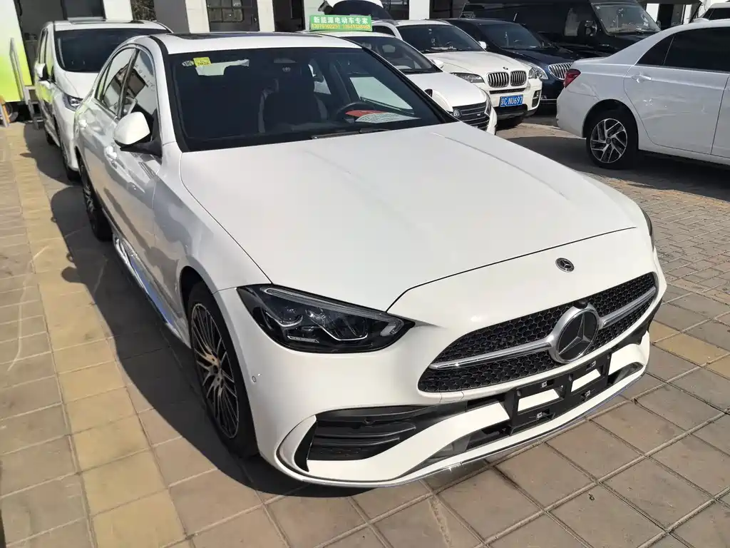 Mercedes-Benz C-Class — миниатюра 4