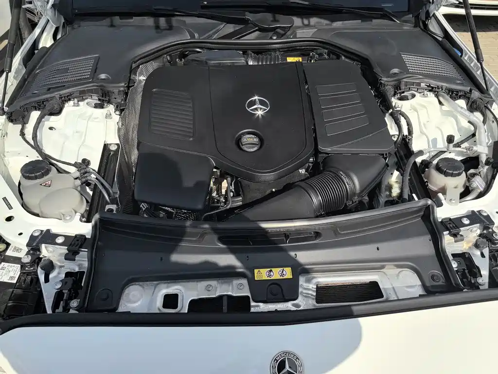 Mercedes-Benz C-Class — миниатюра 16