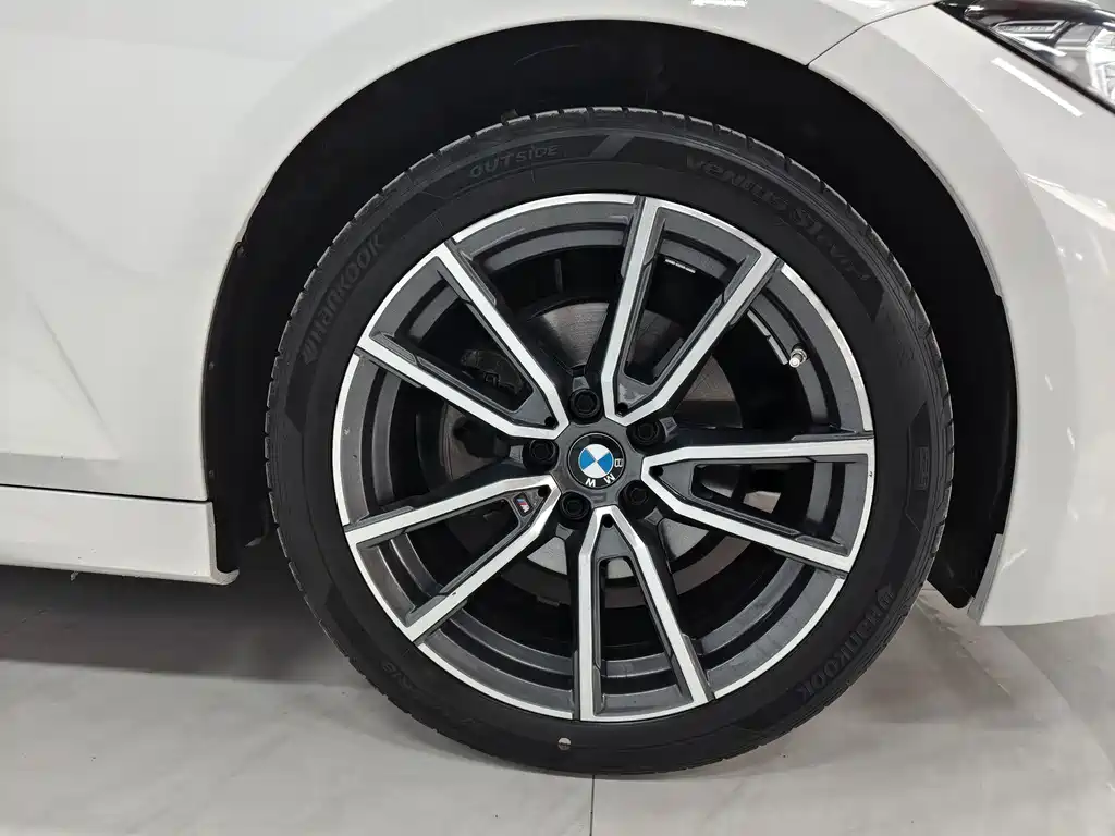 BMW 3 Series — миниатюра 4
