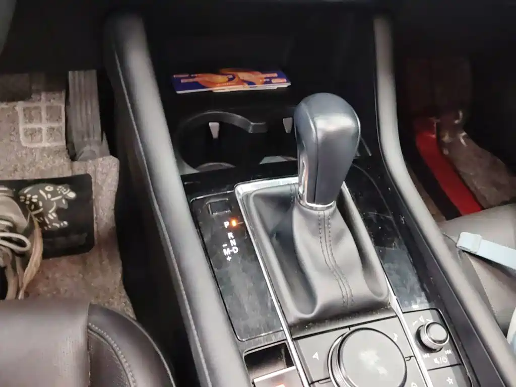 Mazda 3 Axela — миниатюра 14