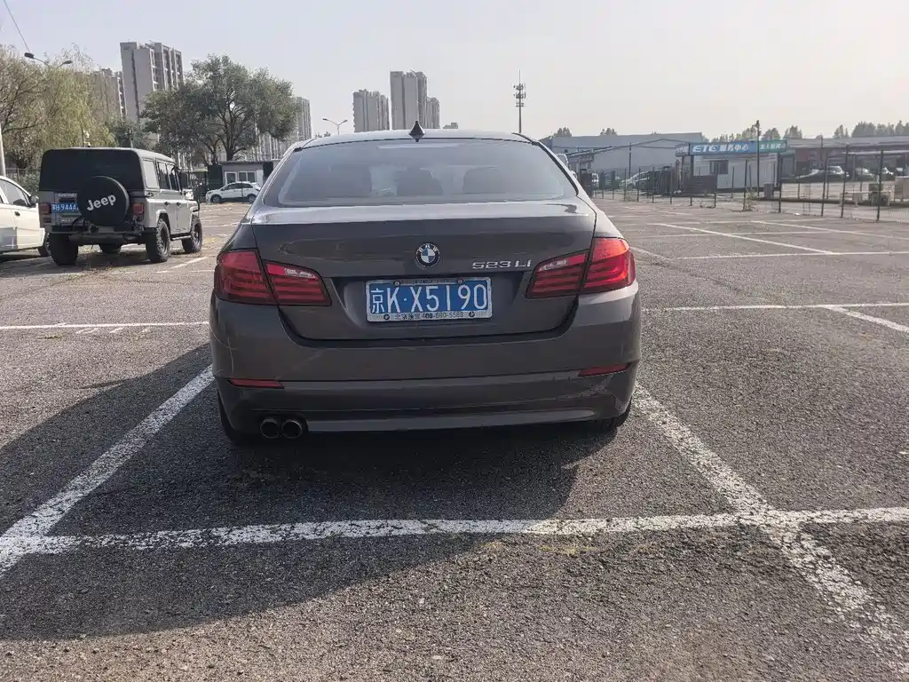 BMW 5 Series — миниатюра 3