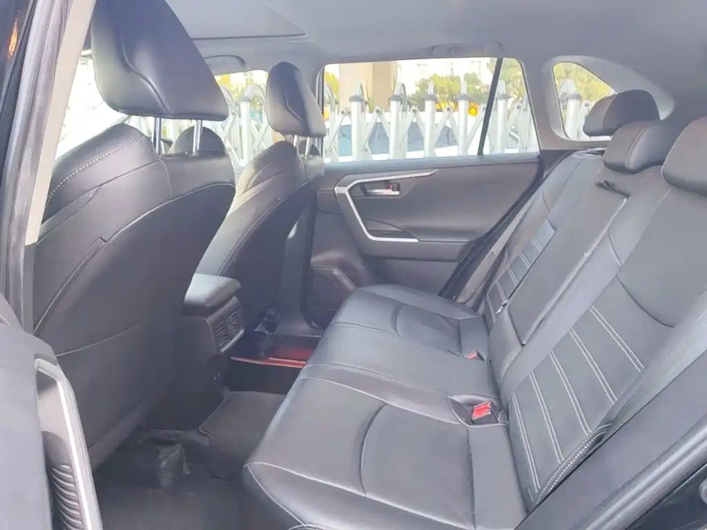 Toyota Wildlander — миниатюра 17