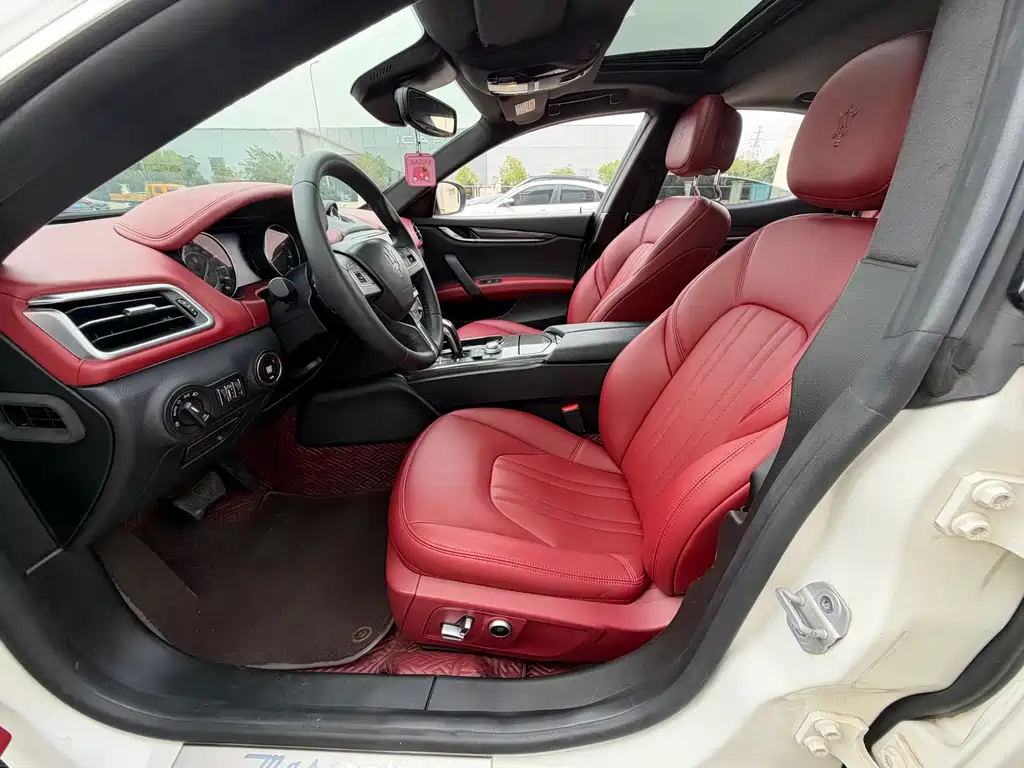 Maserati Ghibli — миниатюра 7