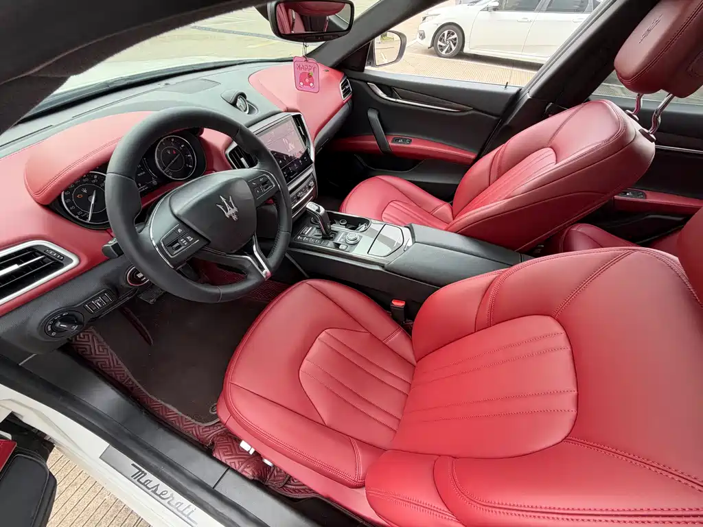 Maserati Ghibli — миниатюра 8